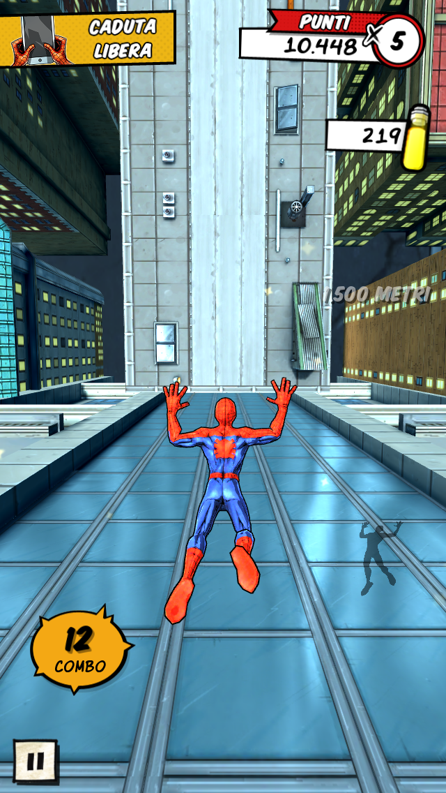 Spider-man in caduta libera si controlla inclinando lo smartphone